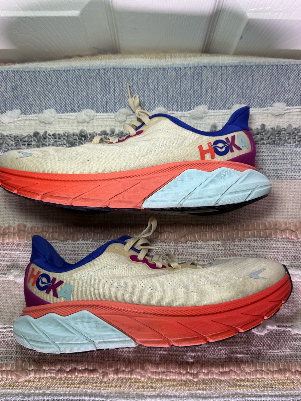 Hoka One One Arahi 6 Runing